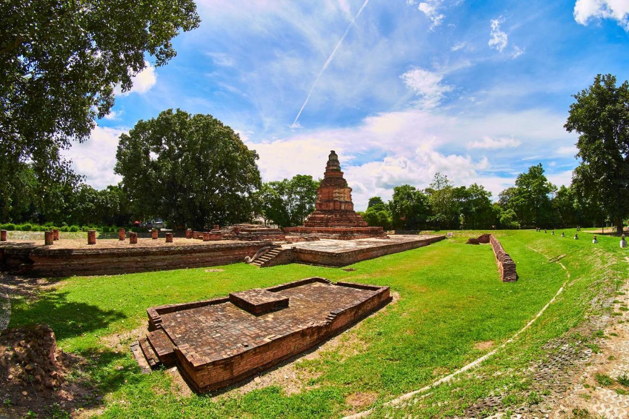 Oyo 412 7 Days Hotel Чиангмай Экстерьер фото