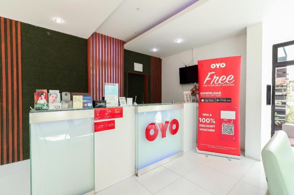 Oyo 412 7 Days Hotel Чиангмай Экстерьер фото